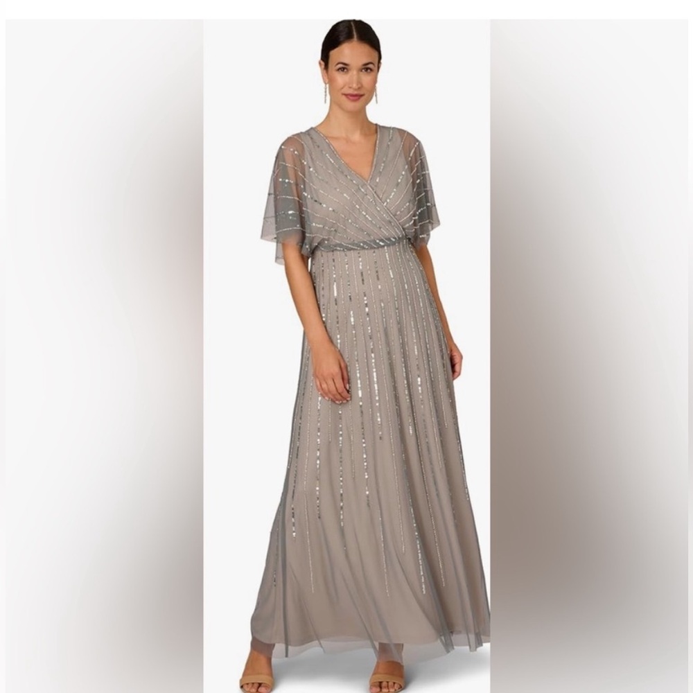 Adrianna Papell 🍄NWOT Elegant Gray / blue Evening Gown